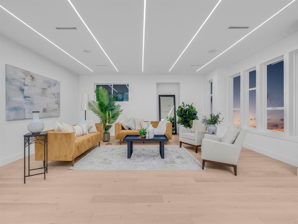 Listing Image for R3092997