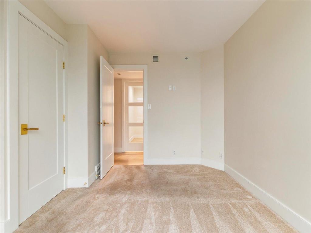 Listing Image for R3093082