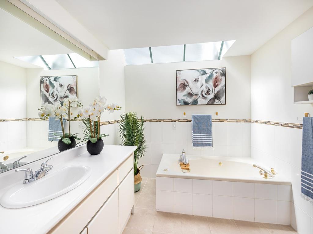 Listing Image for R3093164