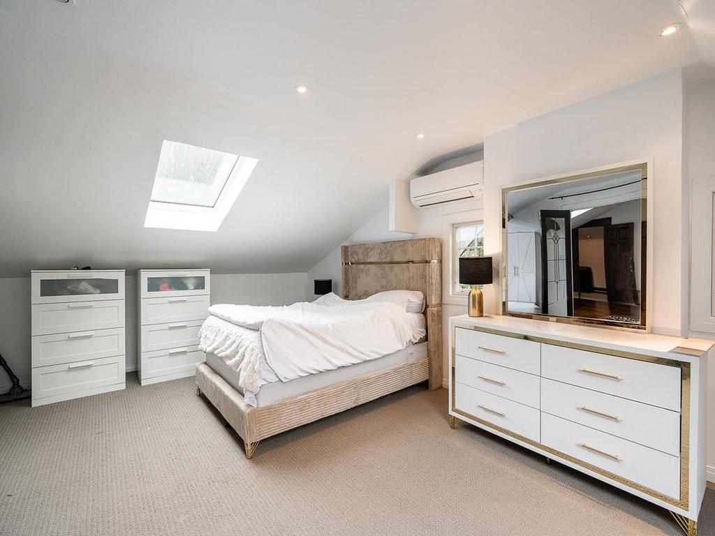 Listing Image for R3093177