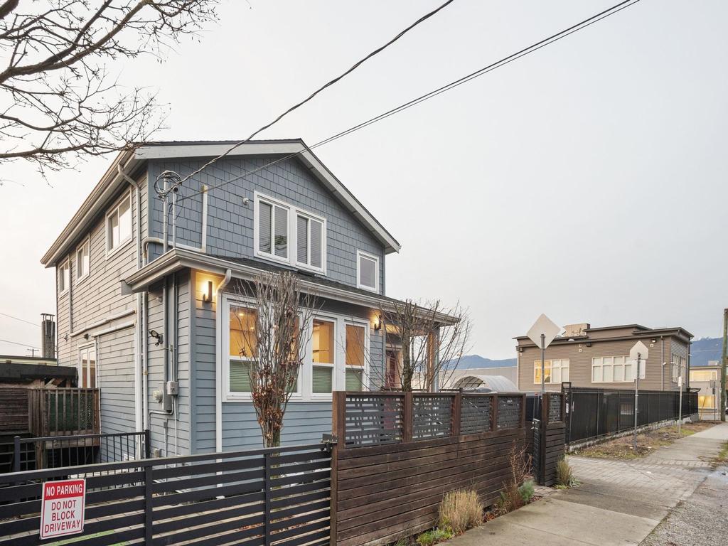 Listing Image for R3093252