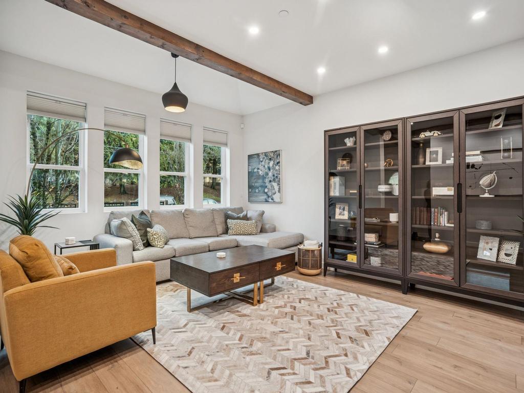 Listing Image for R3093252