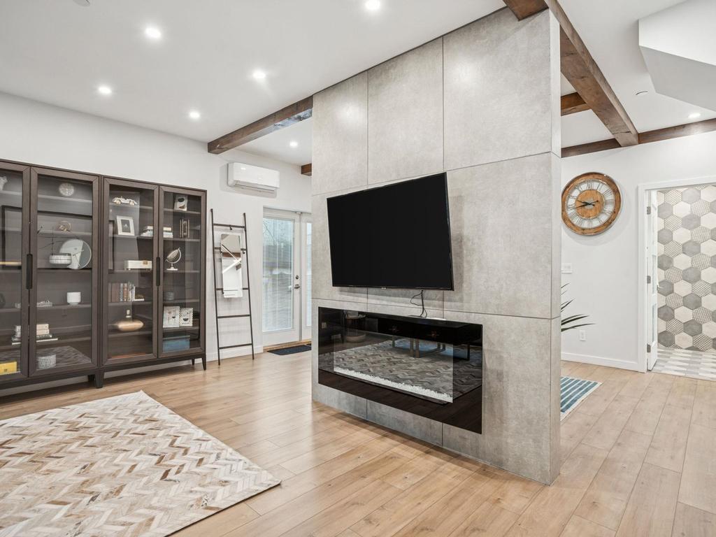 Listing Image for R3093252