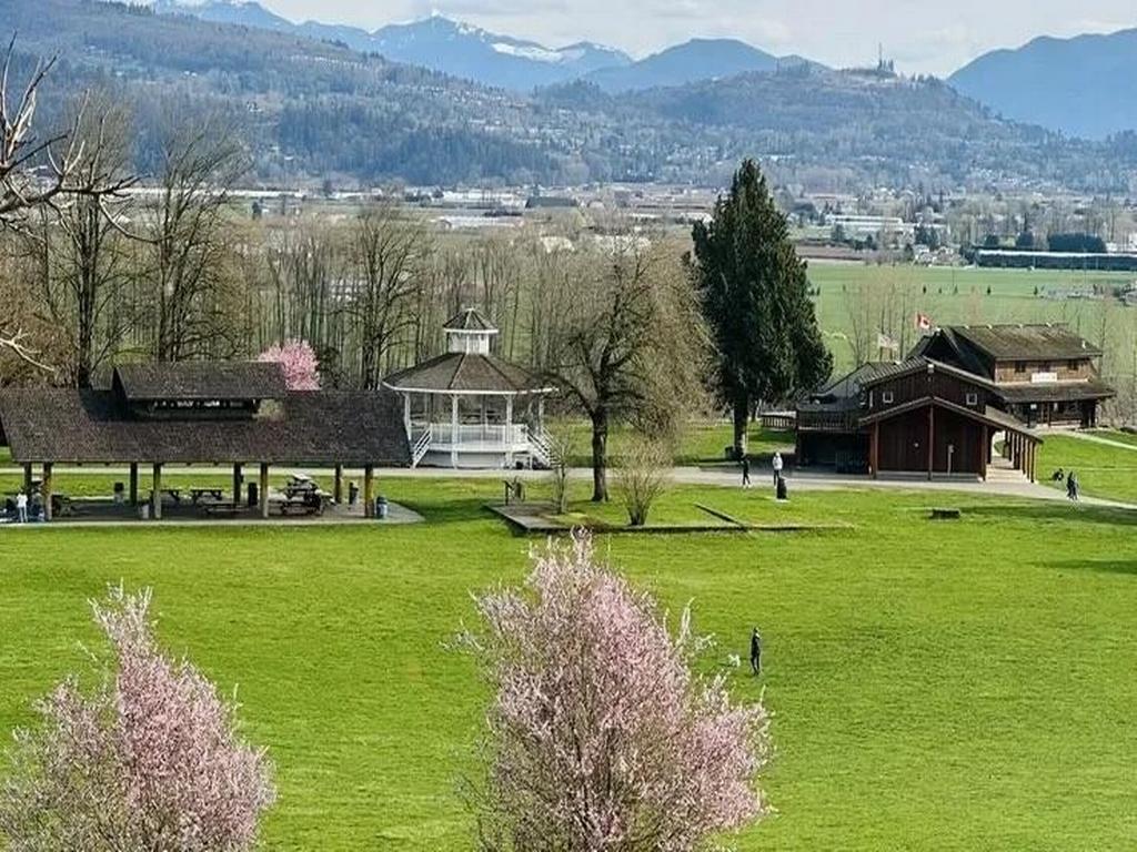 Listing Image for R3093318