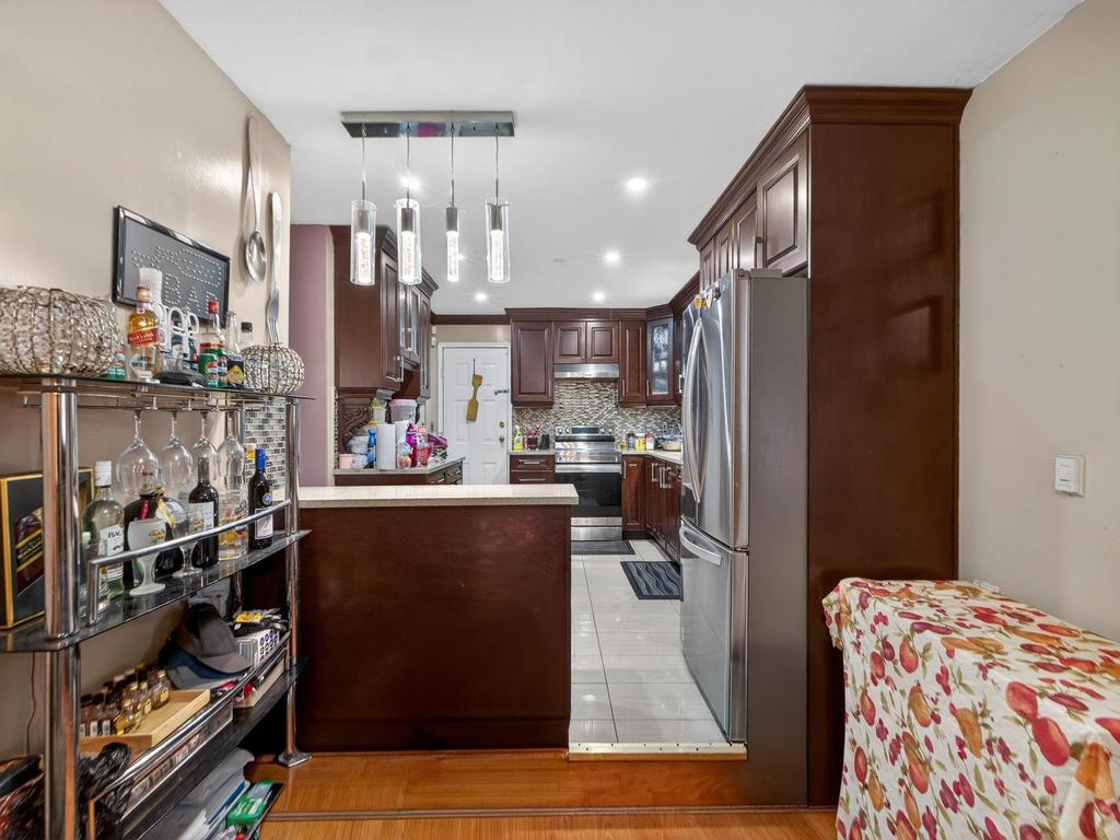 Listing Image for R3093358