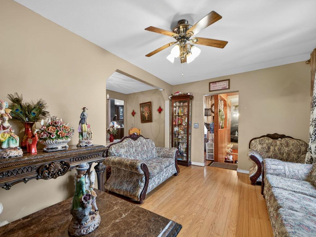 Listing Image for R3093358