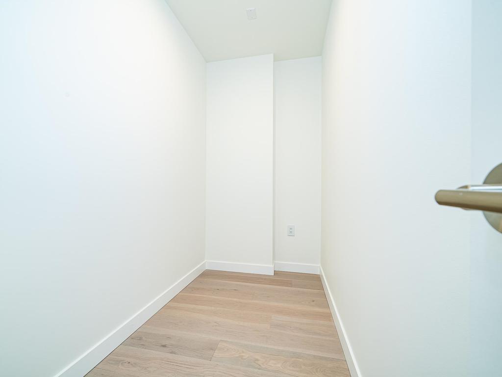 Listing Image for R3093392