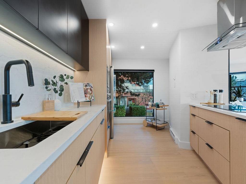 Listing Image for R3093536