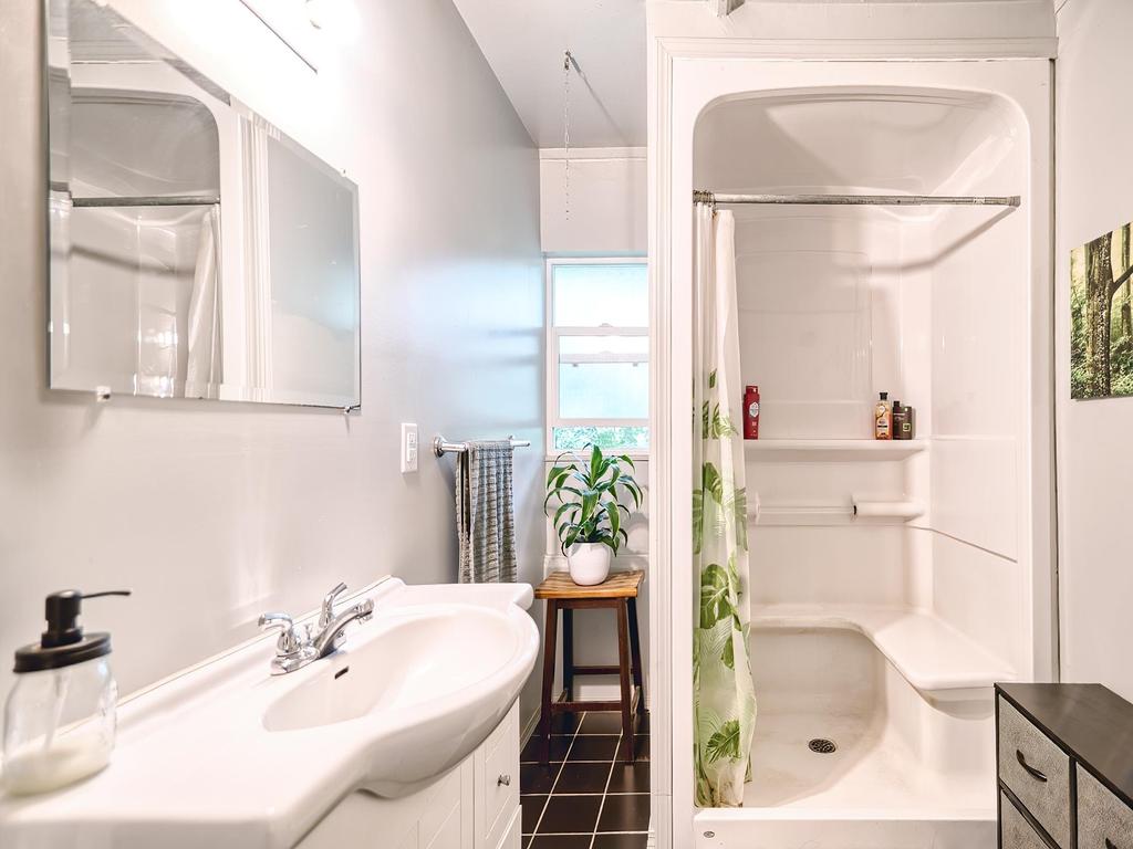 Listing Image for R3093673