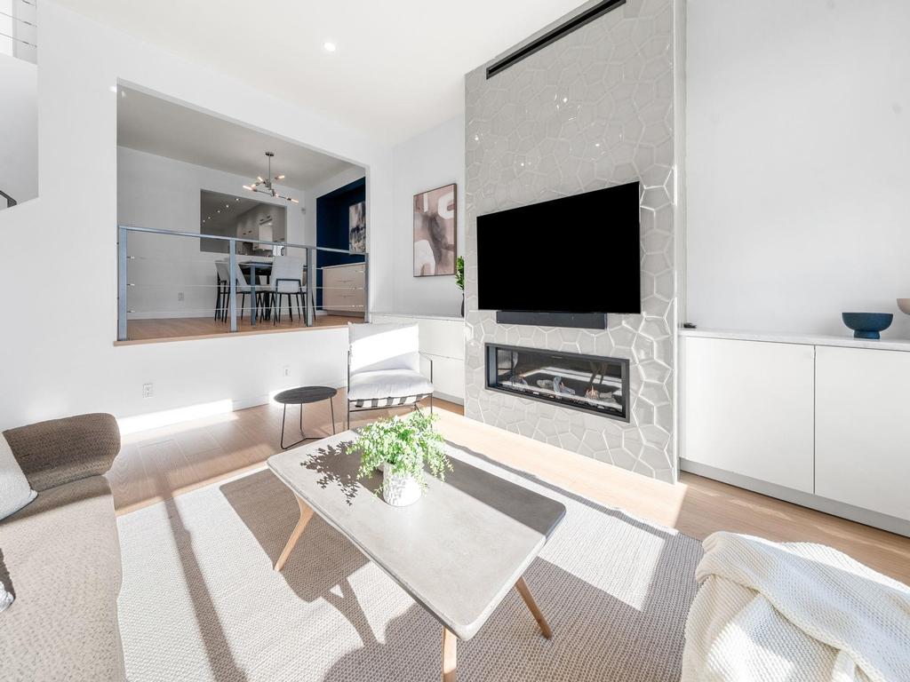 Listing Image for R3093674