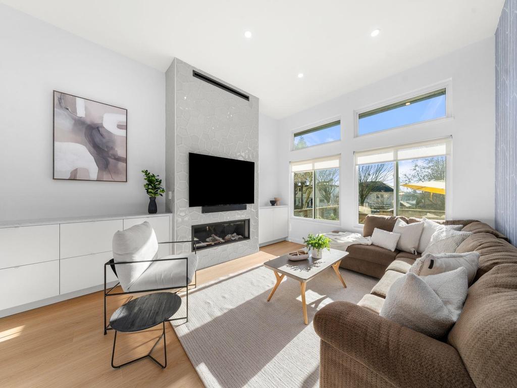 Listing Image for R3093674