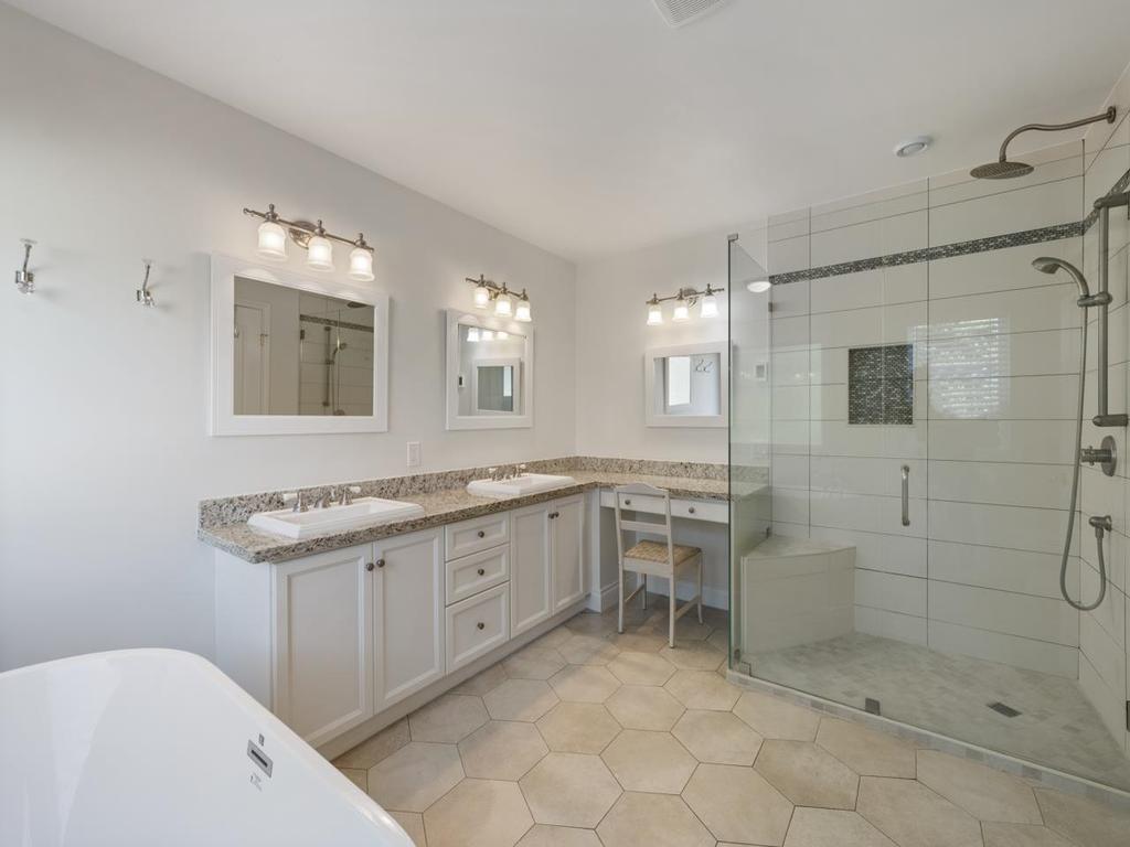 Listing Image for R3093696