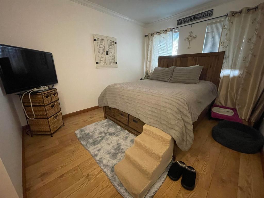 Listing Image for R3093823