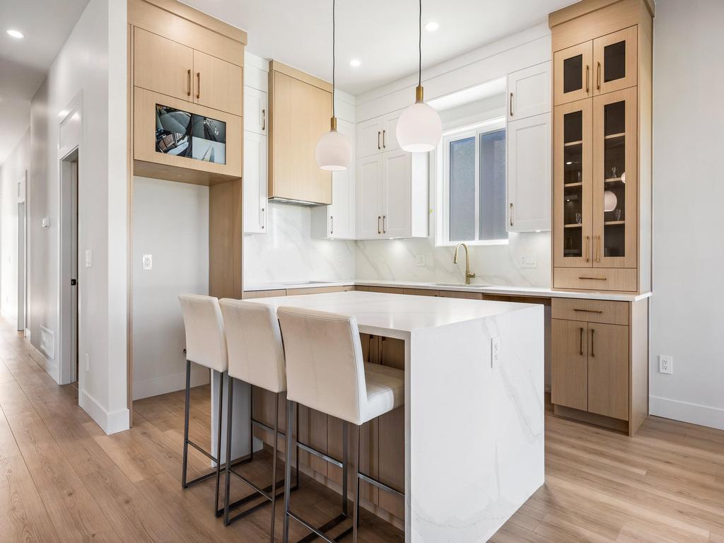 Listing Image for R3093956