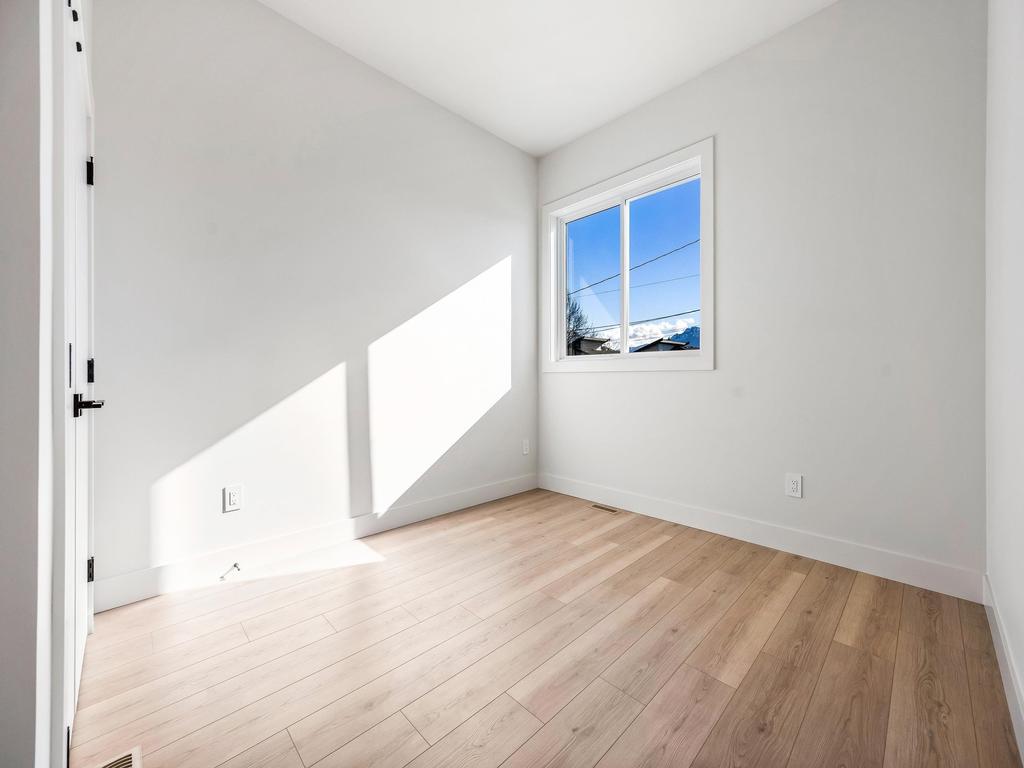 Listing Image for R3093956