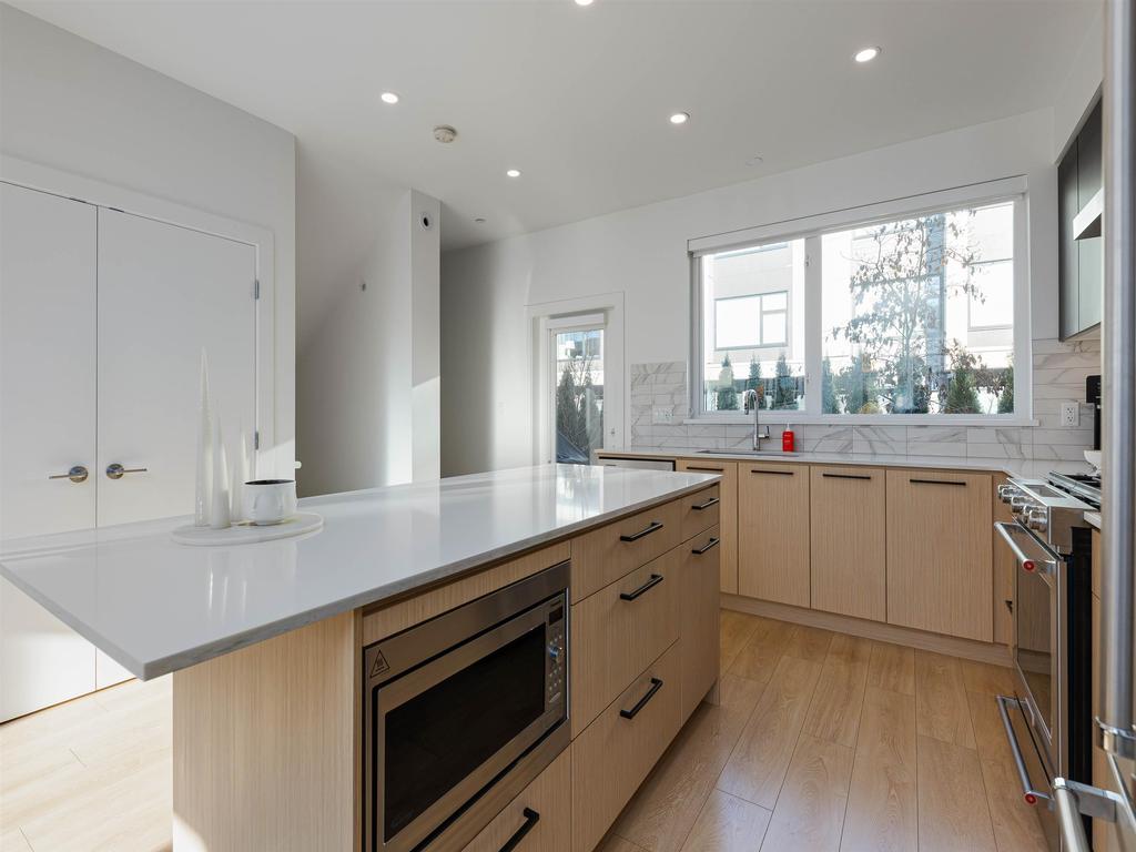 Listing Image for R3093972