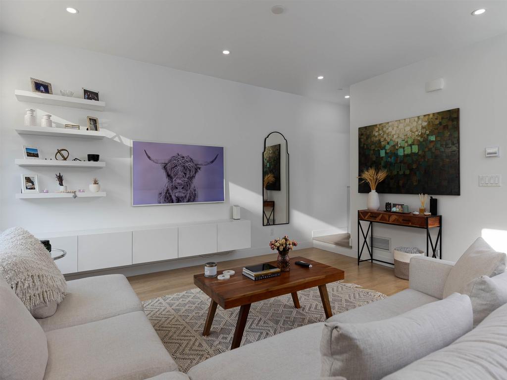 Listing Image for R3093972