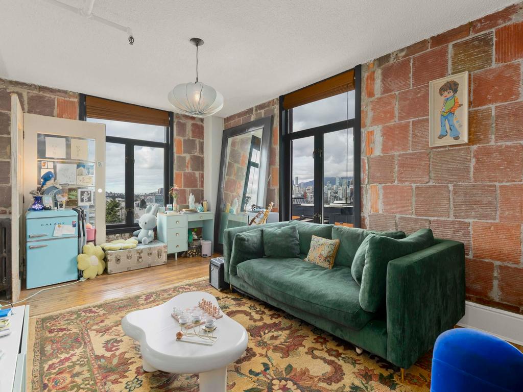 Listing Image for R3093976