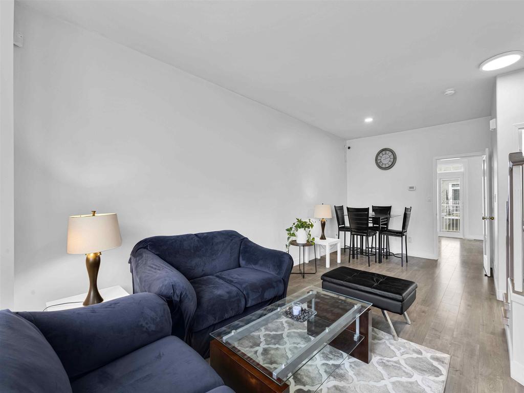 Listing Image for R3093990