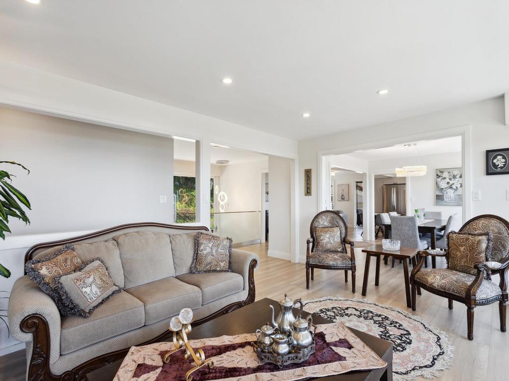 Listing Image for R3093996