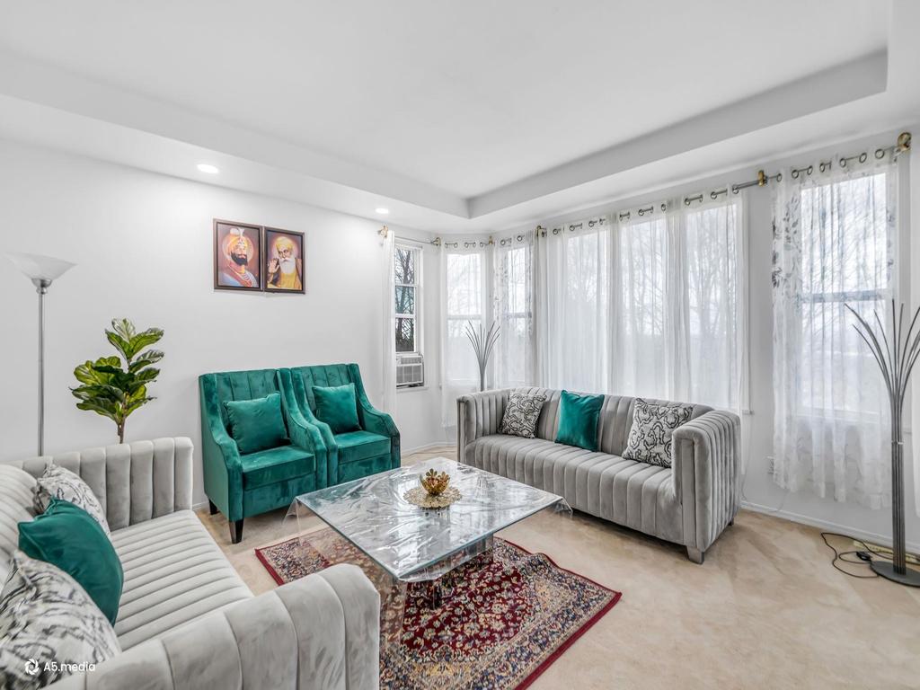 Listing Image for R3094059