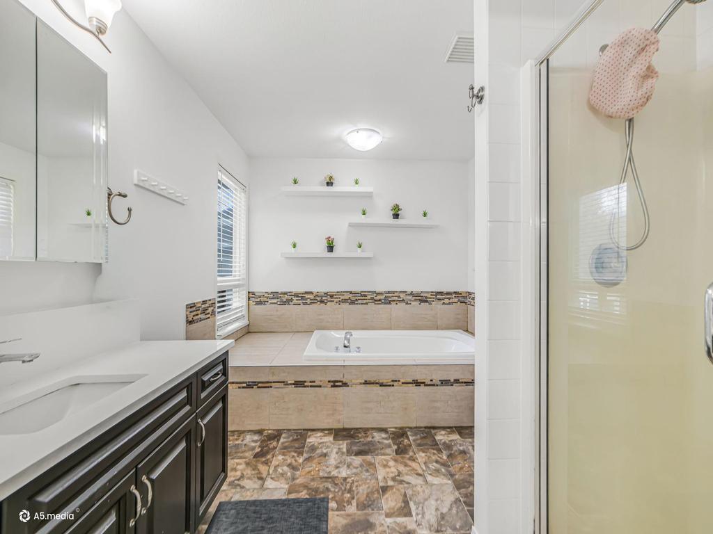 Listing Image for R3094059