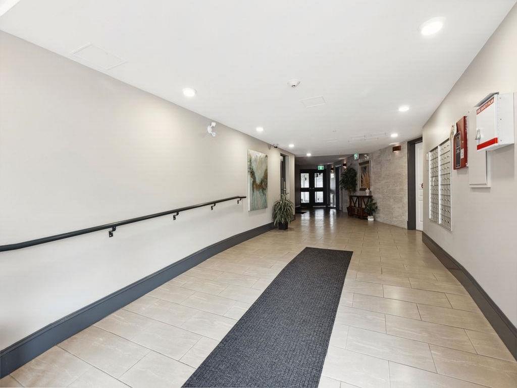 Listing Image for R3094214