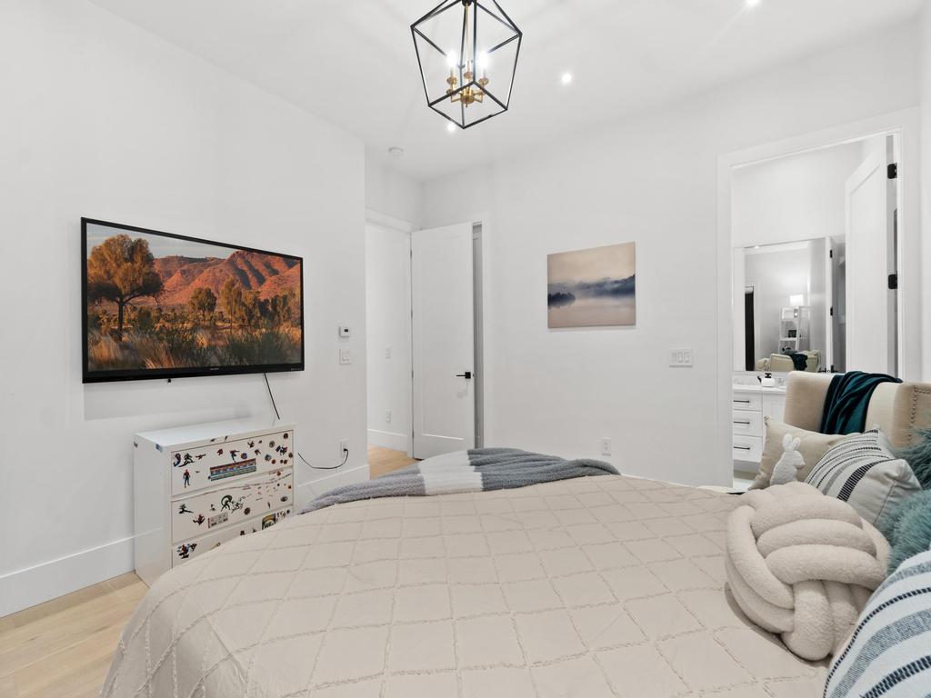 Listing Image for R3094274