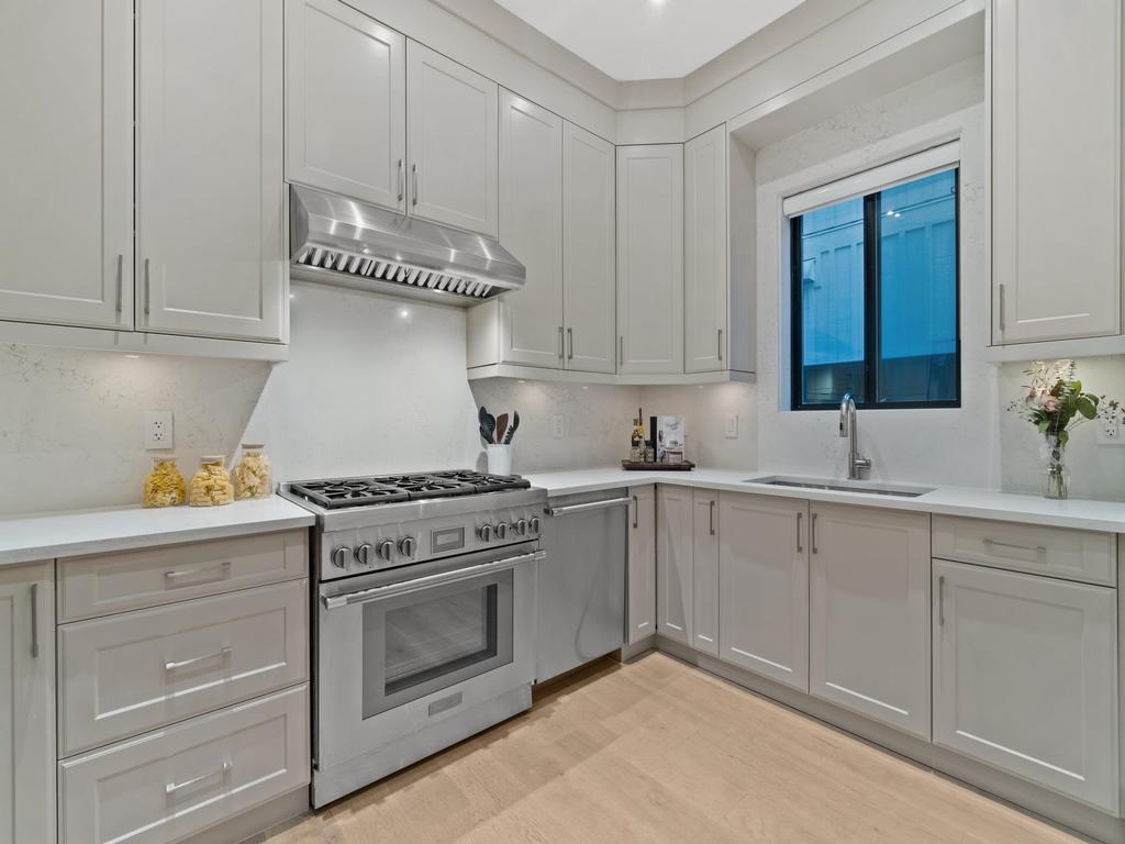 Listing Image for R3094274