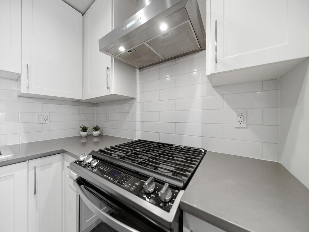 Listing Image for R3094330