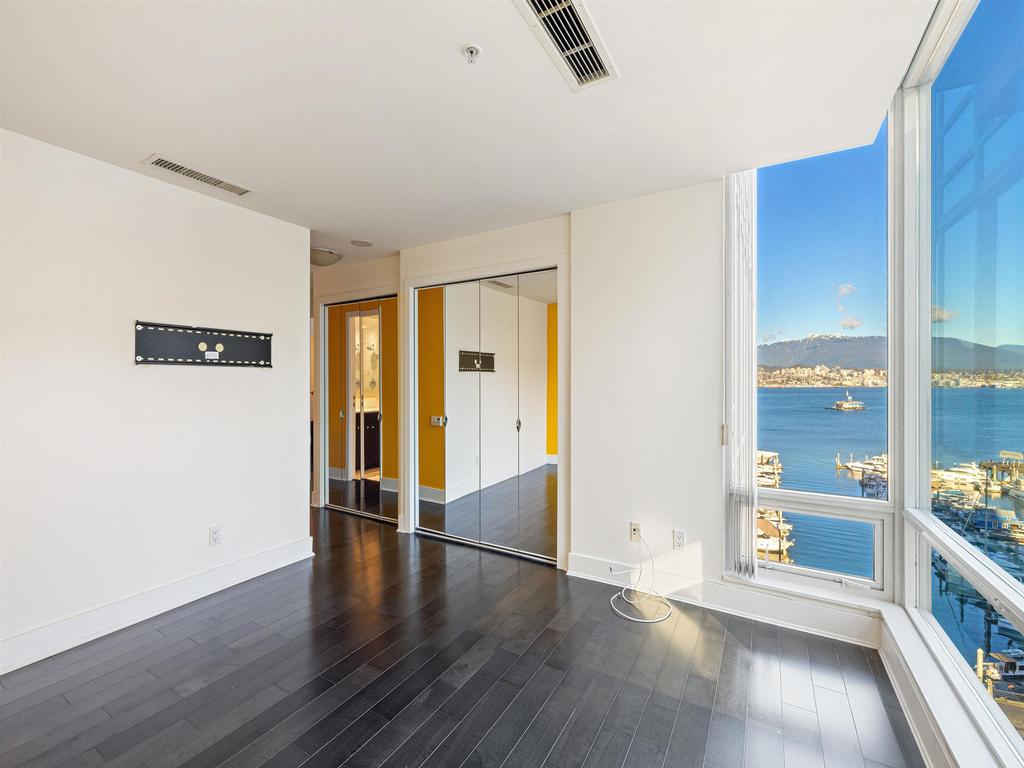 Listing Image for R3094356