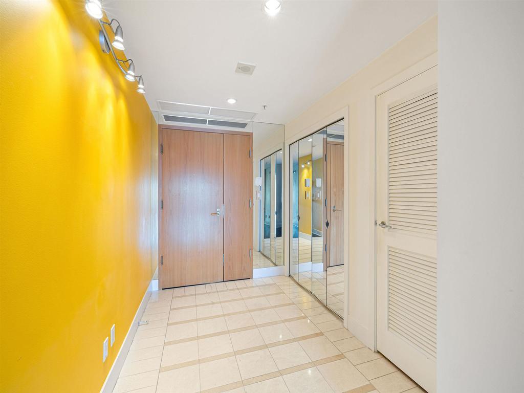 Listing Image for R3094356