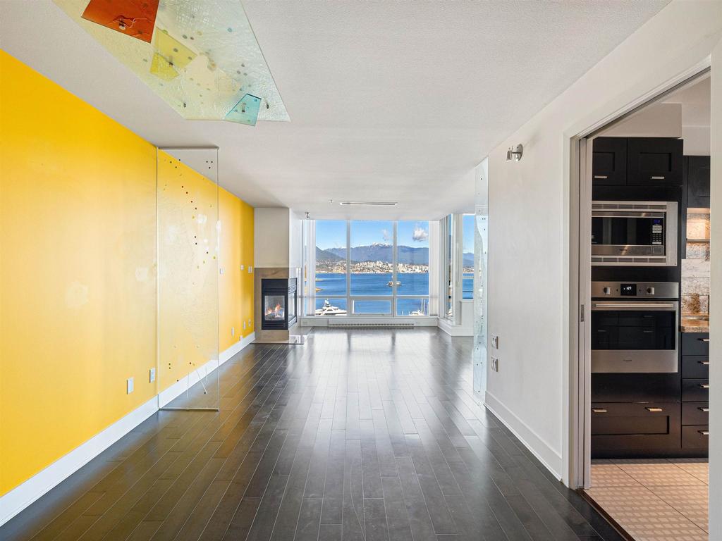 Listing Image for R3094356