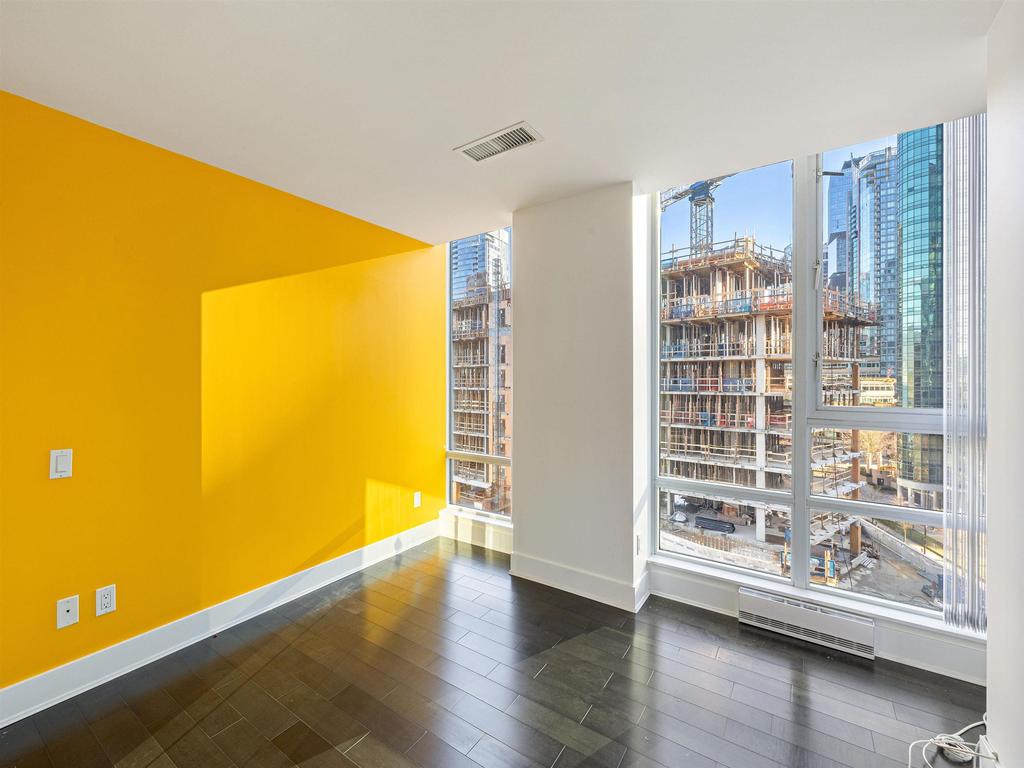 Listing Image for R3094356