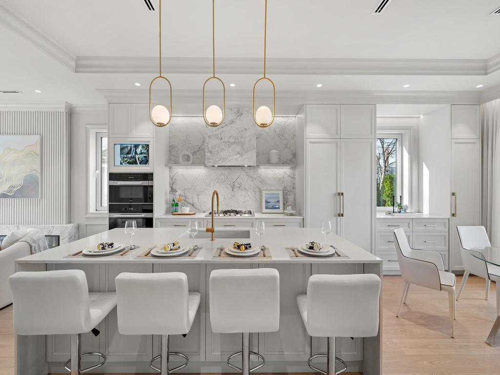 Listing Image for R3094396