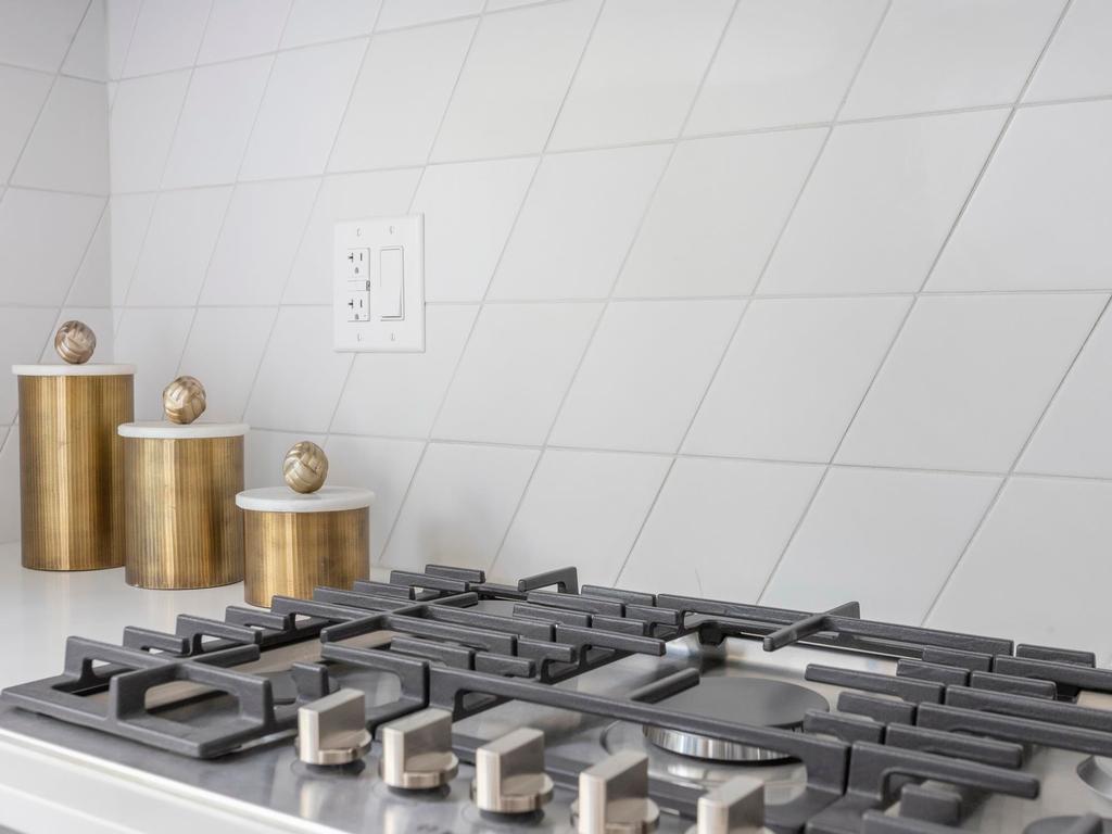 Listing Image for R3094399