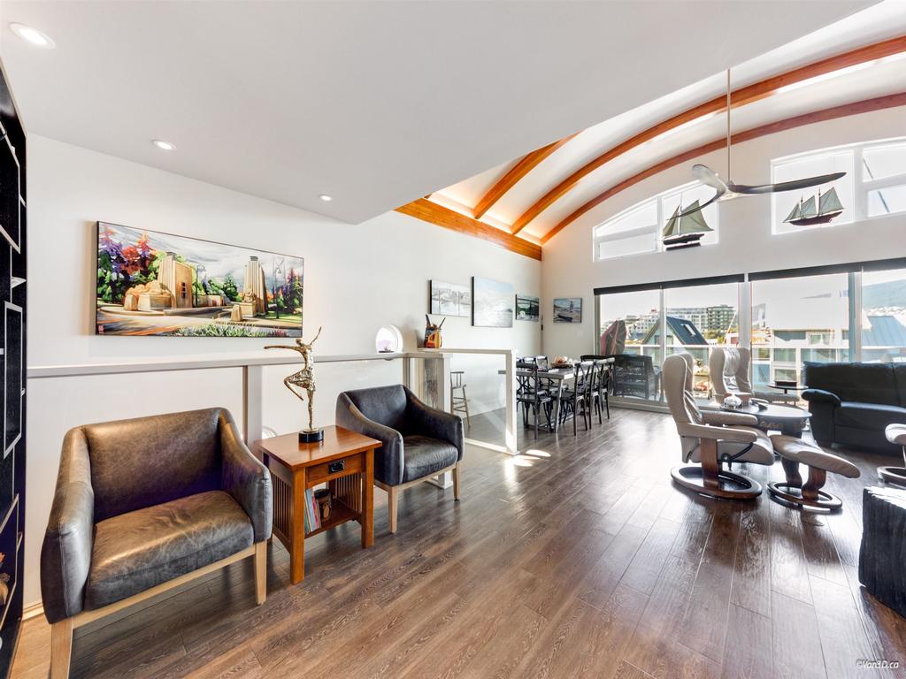 Listing Image for R3094424