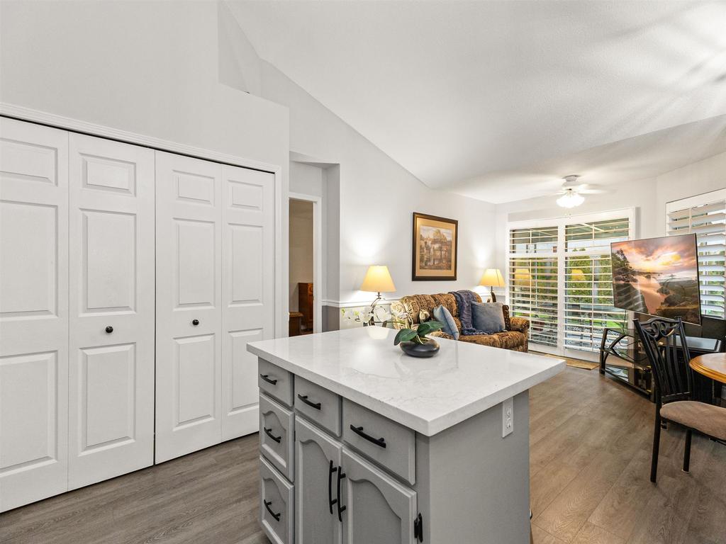 Listing Image for R3094475