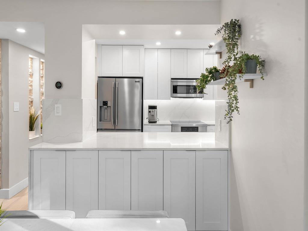 Listing Image for R3094536