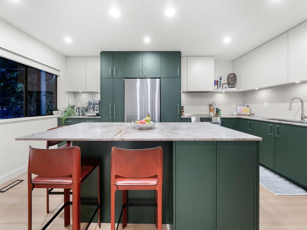 Listing Image for R3094546