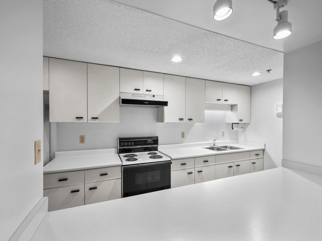 Listing Image for R3094758