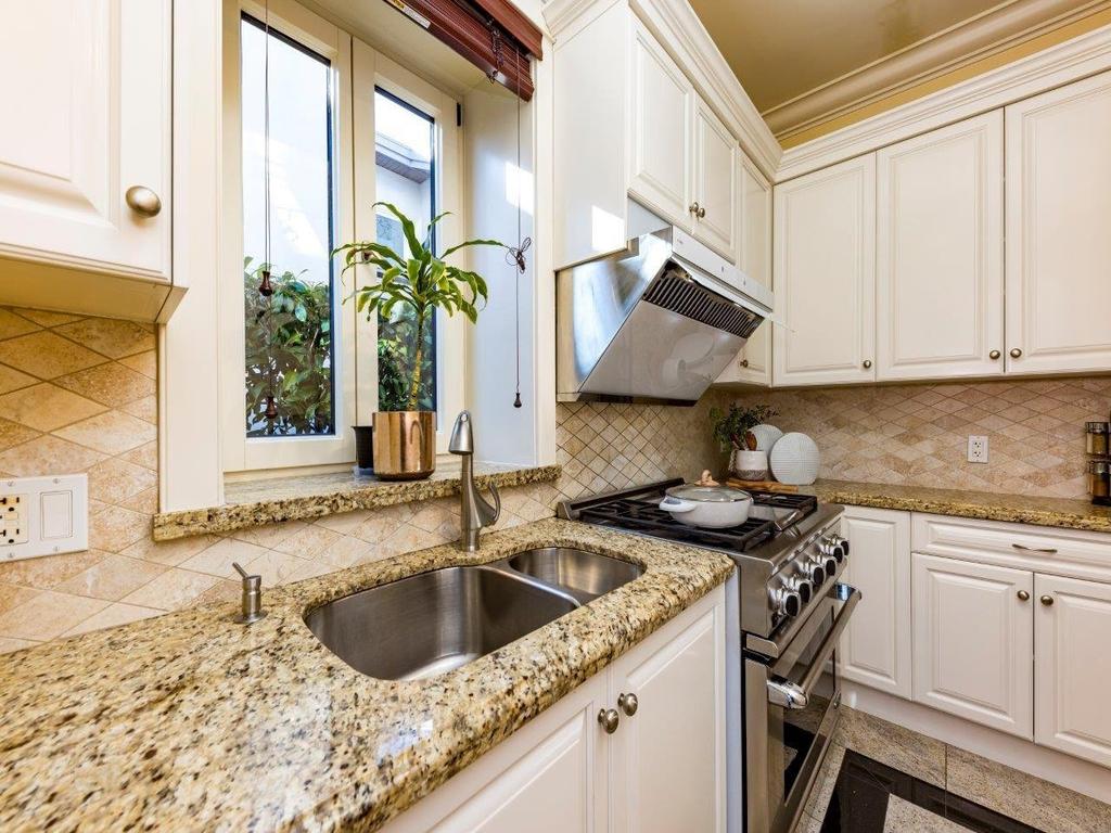 Listing Image for R3094826