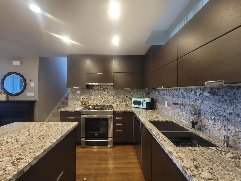 Listing Image for R3094936