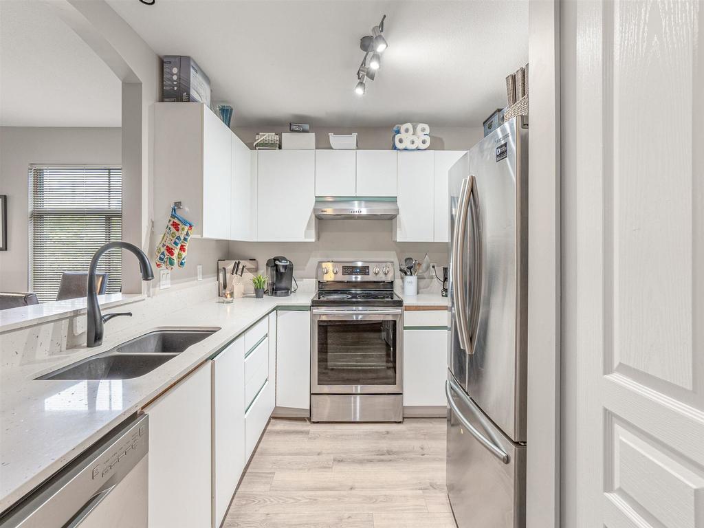 Listing Image for R3094996