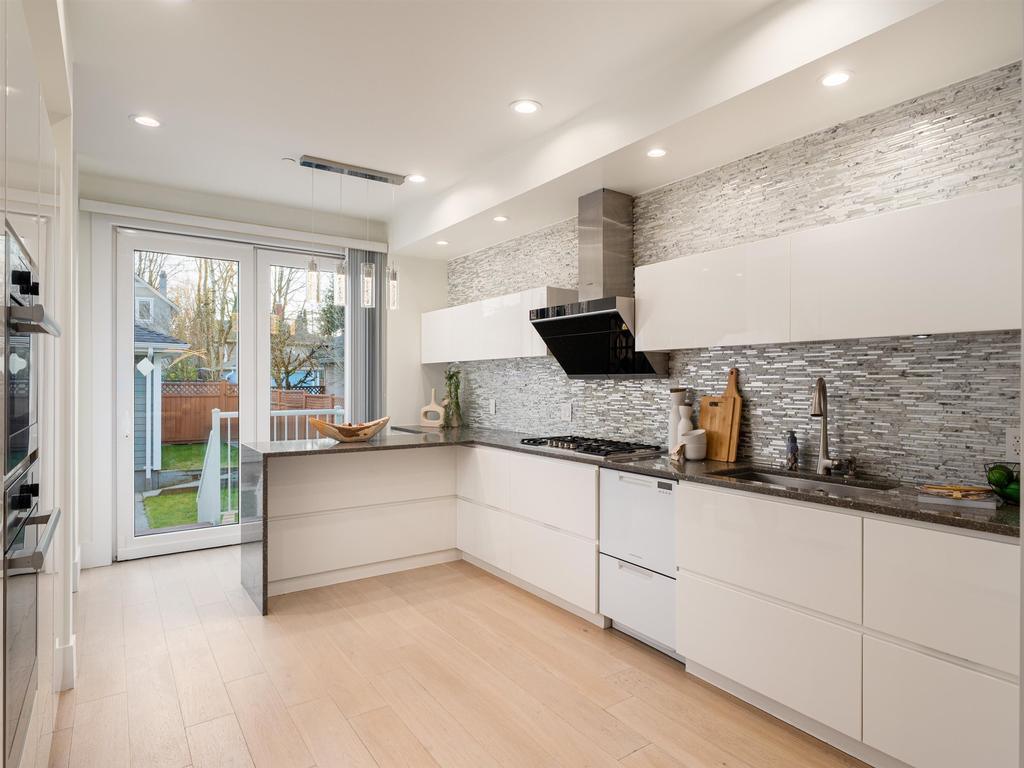 Listing Image for R3095089