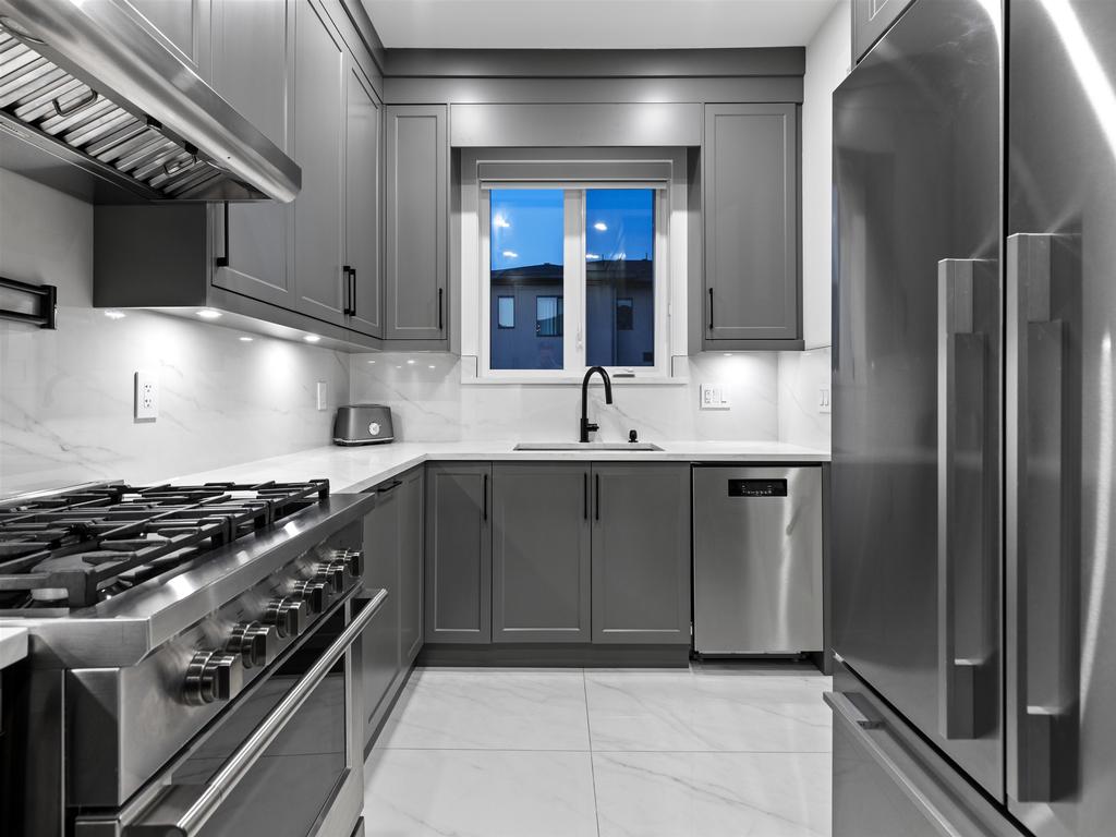 Listing Image for R3095335