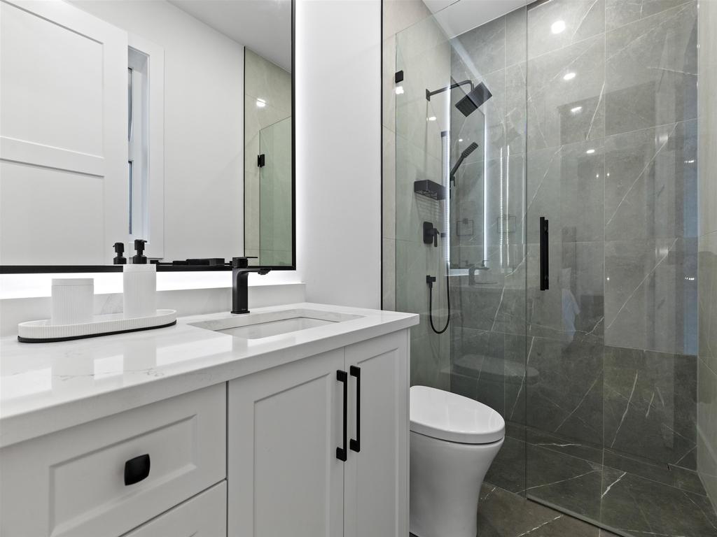 Listing Image for R3095335