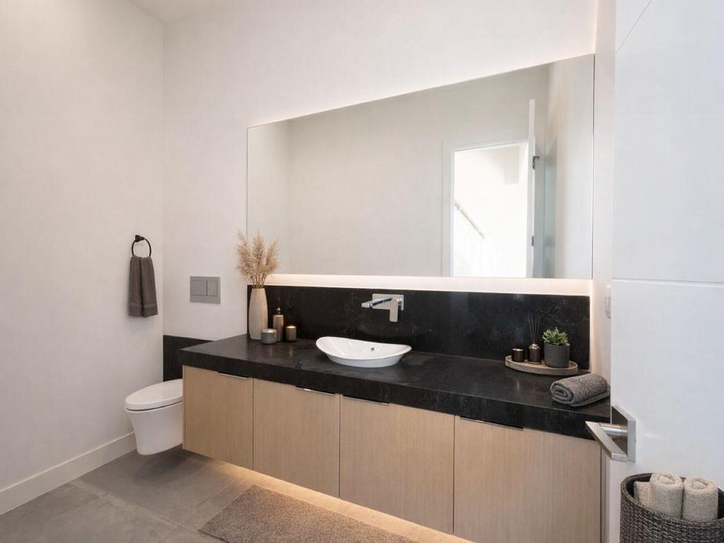 Listing Image for R3095839