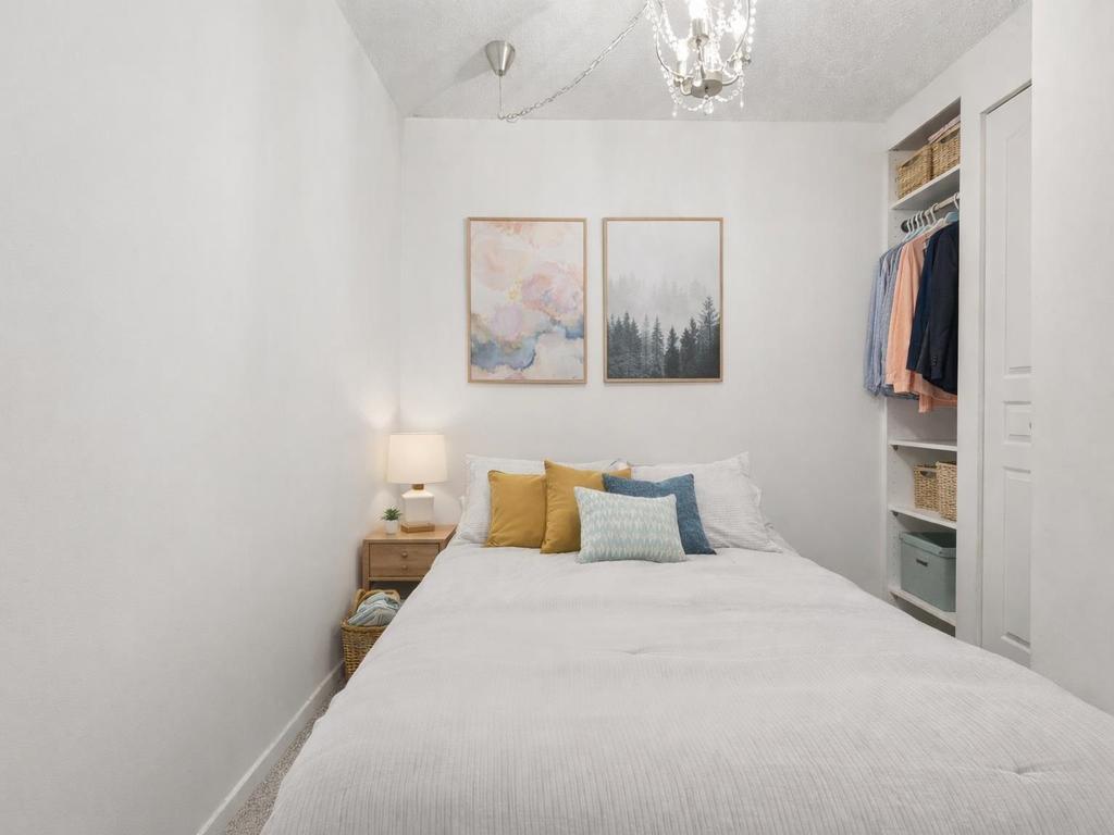 Listing Image for R3096001