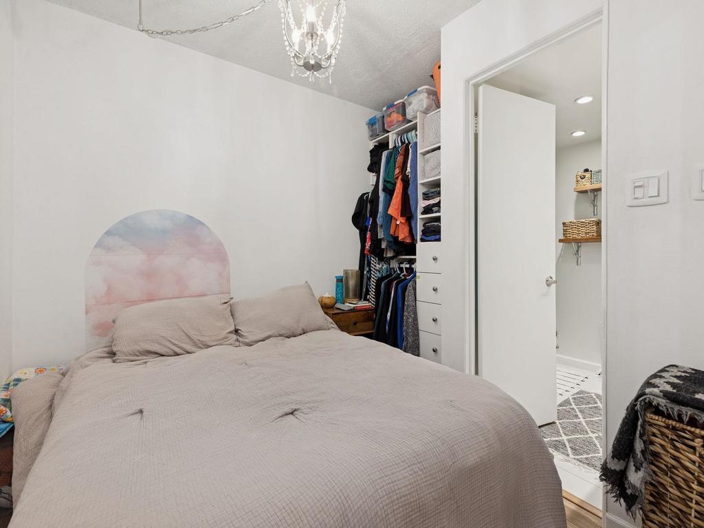 Listing Image for R3096001